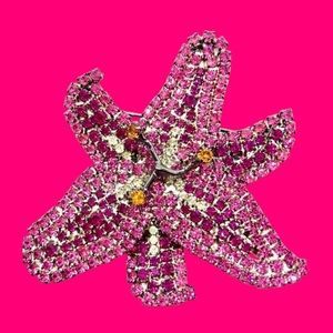 Pretty in Pink Day Lily Brooch - Pin von Walhof